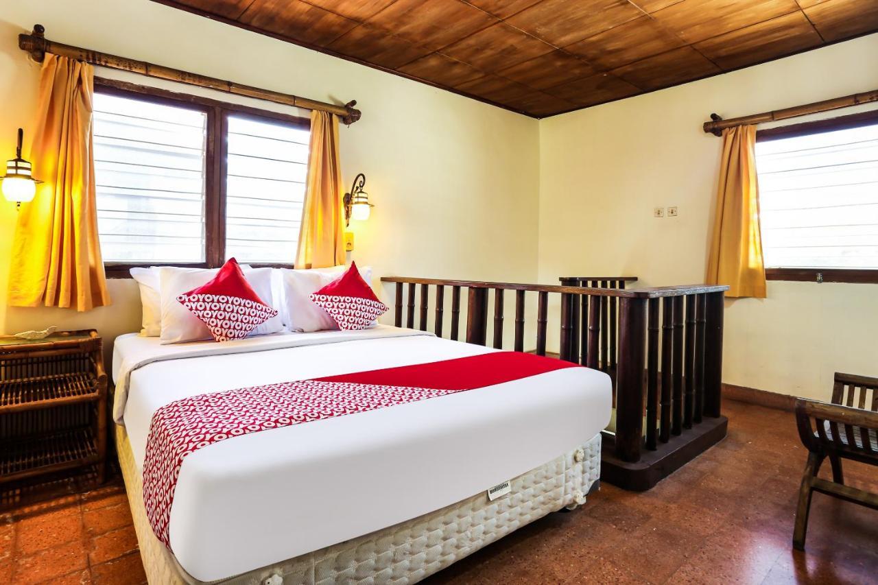 Oyo 90893 Mimpi Bungalows Кута Екстер'єр фото